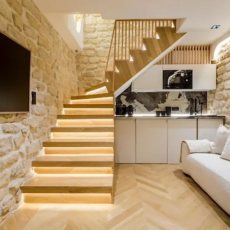 B1 Beautiful, Luxury Near Eiffel Tower Sleeps Ac شقة باريس