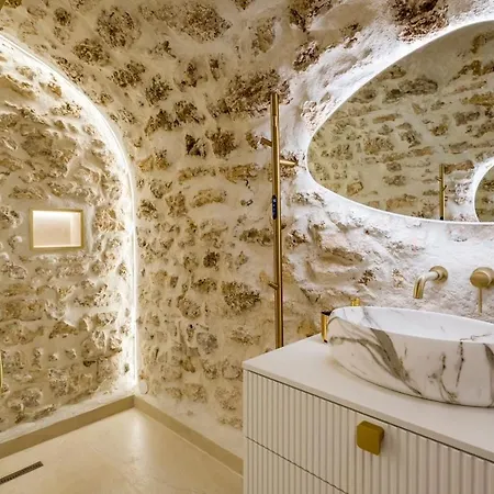Appartamento B1 Beautiful, Luxury Near Eiffel Tower Sleeps Ac *