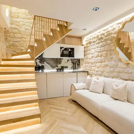 B1 Beautiful, Luxury Near Eiffel Tower Sleeps Ac *