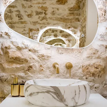 B1 Beautiful, Luxury Near Eiffel Tower Sleeps Ac