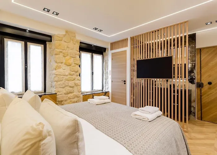 Appartement B1 Beautiful, Luxury Near Eiffel Tower Sleeps Ac *