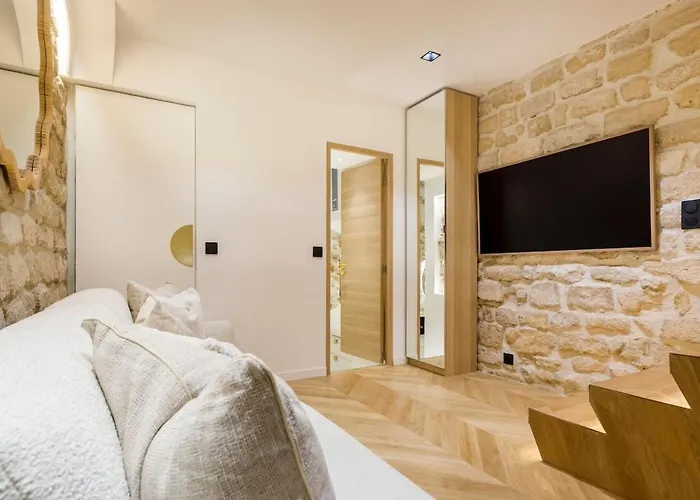 Appartement B1 Beautiful, Luxury Near Eiffel Tower Sleeps Ac Paris