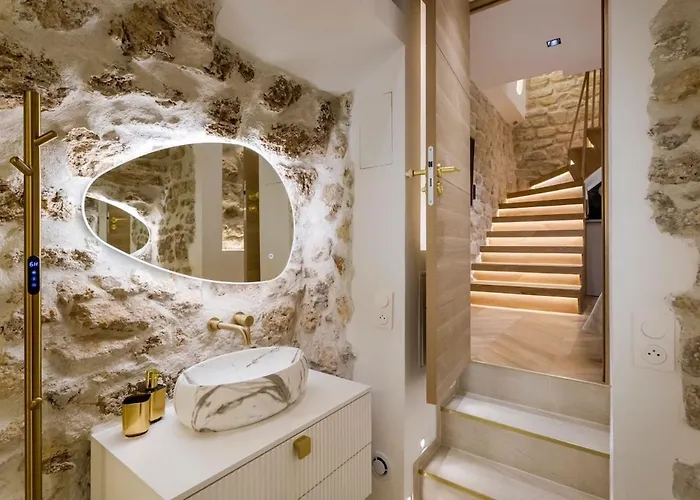 B1 Beautiful, Luxury Near Eiffel Tower Sleeps Ac * Paris