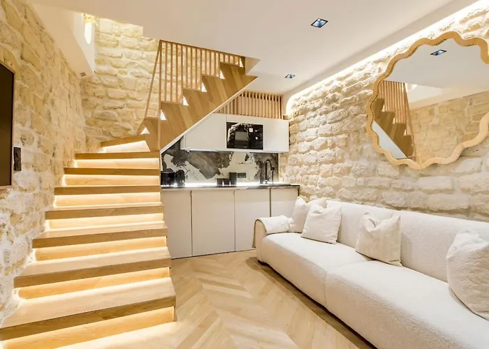 B1 Beautiful, Luxury Near Eiffel Tower Sleeps Ac *