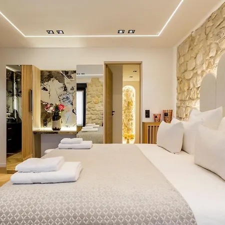 B1 Beautiful, Luxury Near Eiffel Tower Sleeps Ac アパート パリ